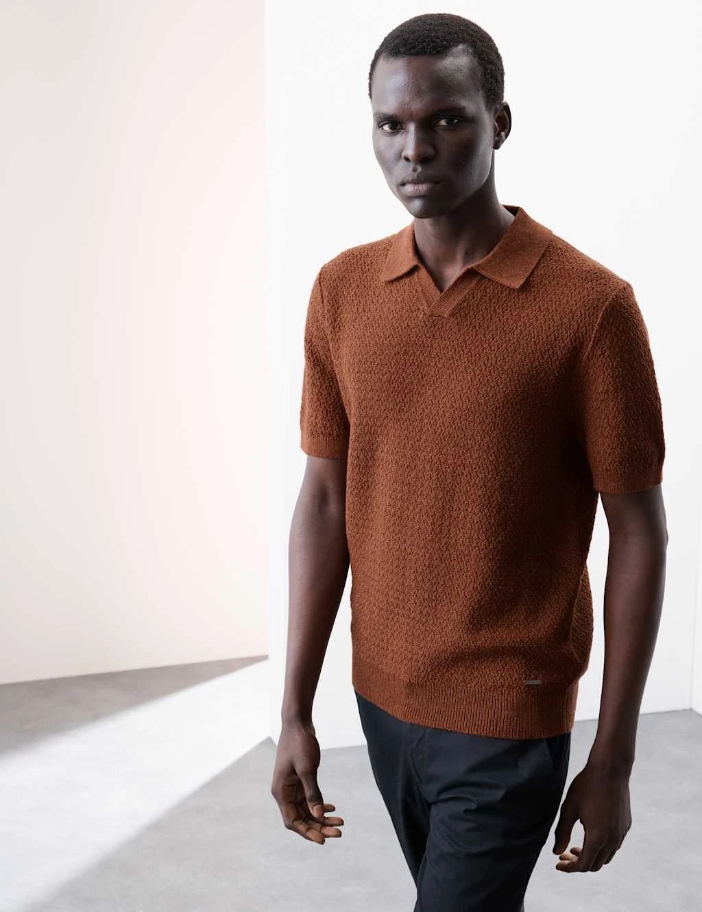 M&S - Autograph Mens Linen Short sleeved Knitted Polo Top in Brown
Opens in a new window or tab