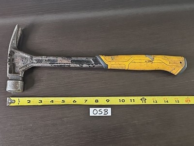 DeWALT 28 OZ Milled Face Framing Hammer