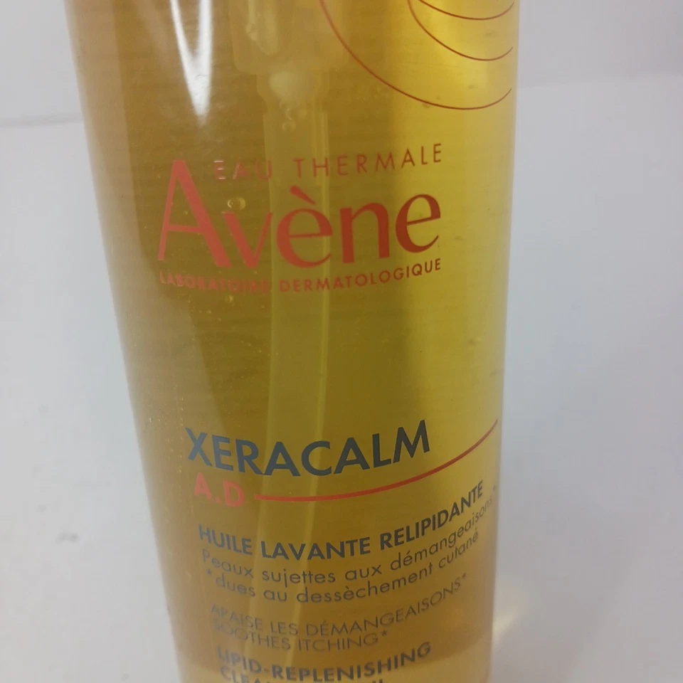 Aceite limpiador reponedor de lípidos Avene XeraCalm A.D 13,5 oz exp. 7-2027 Foto 2 de 4