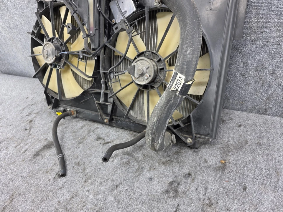 01-06 LEXUS LS430 OEM RADIADOR MOTOR VENTILADOR DE REFRIGERACIÓN CUBIERTA CONDENSADOR MOTOR Foto 4 de 4