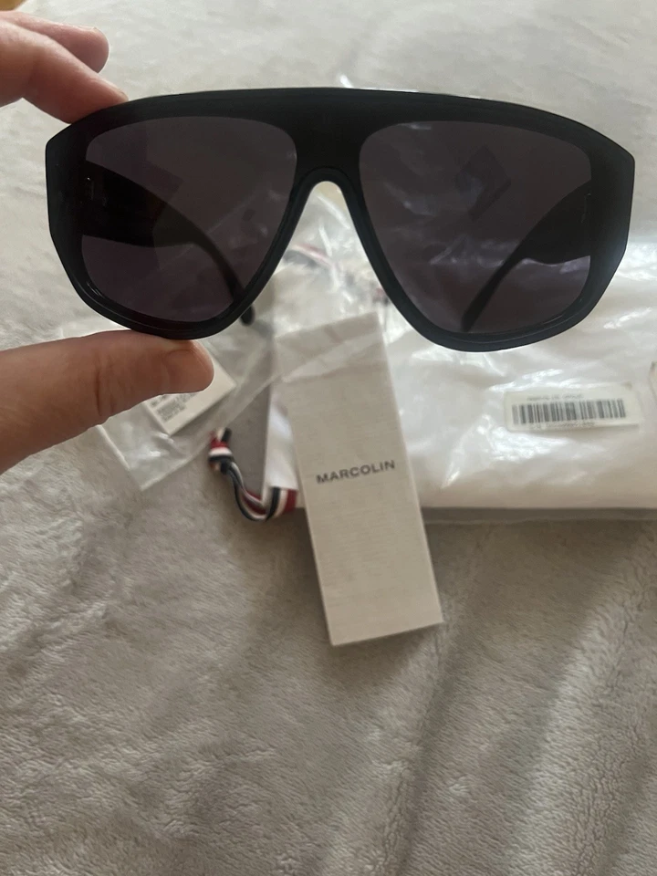 Moncler Gafas de sol ML0260 01A Marco de plástico blanco y negro con lentes negras Nuevo Foto 4 de 4
