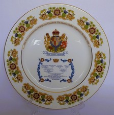 Aynsley Queen Mother commemorative plate. 1980. 27cm / 10 & 1/2" dia. VGC