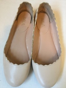 mia scalloped flats