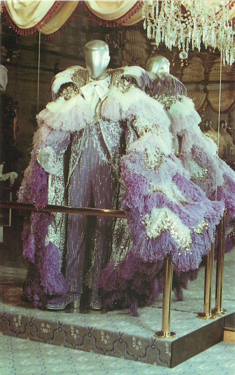 Liberace Robe Liberace Tattoos Dichoterace