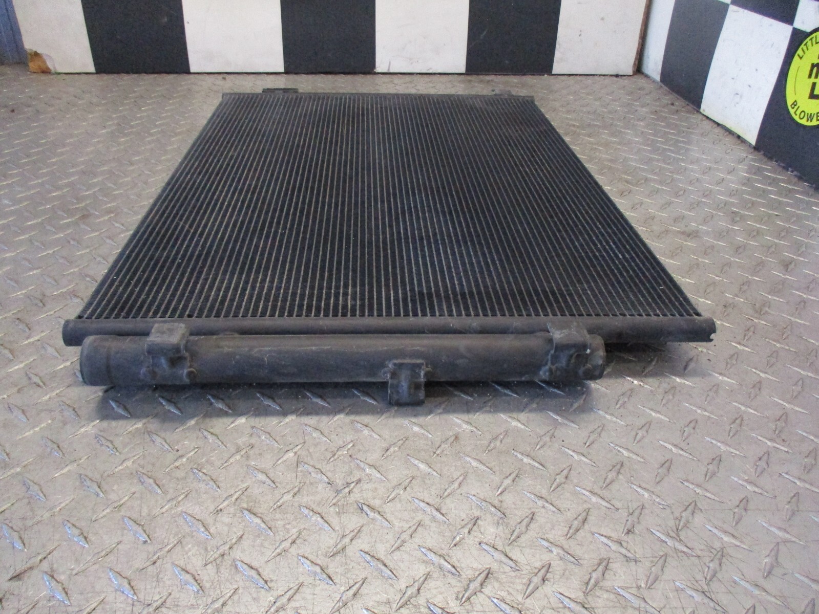 14-17 2017 Maserati Ghibli  16474837 A/C  CONDENSOR RADIATOR COOLER