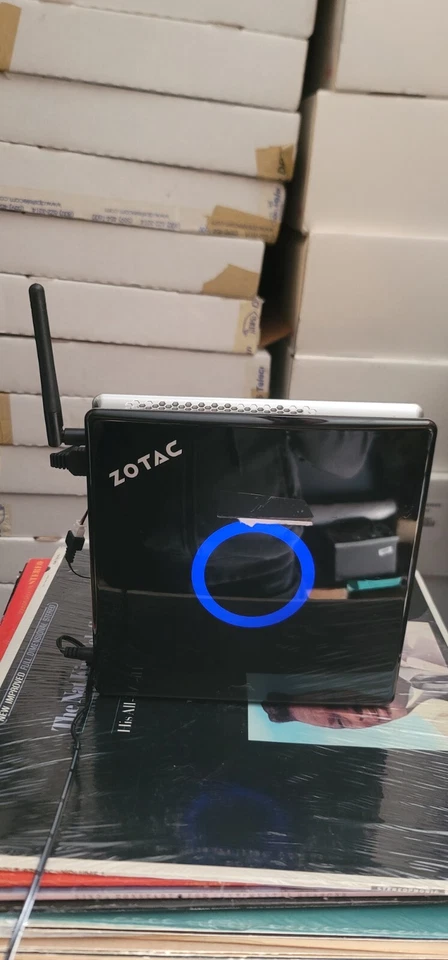 ZOTAC ZBOX ID83 Mini Multimedia PC - Image 2 of 4