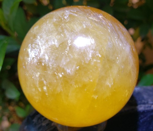2.3" Honey Yellow Calcite Quartz Crystal Sphere Ball Orb Rainbows Star, 306g - Picture 6 of 17