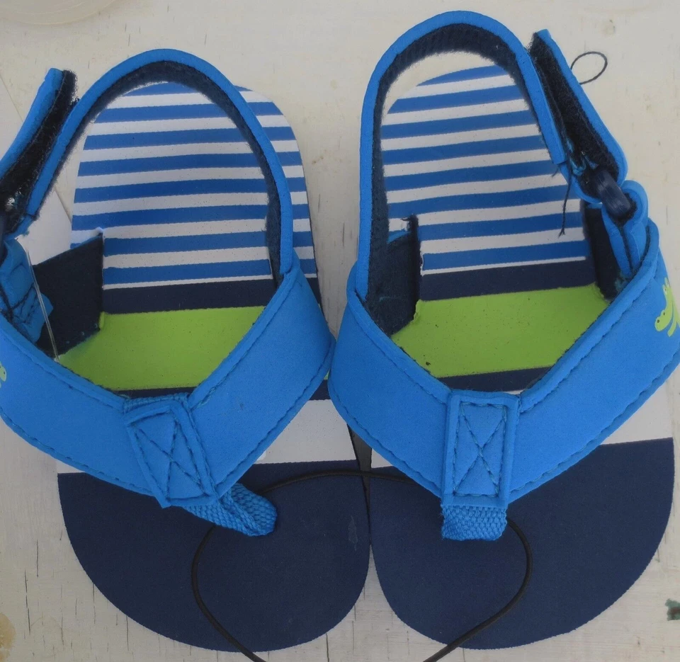 NUEVAS Sandalias Chanclas Bebé Niño 12-18-24 Meses Talla 5 o 6 COCODRILO Azul Foto 2 de 3
