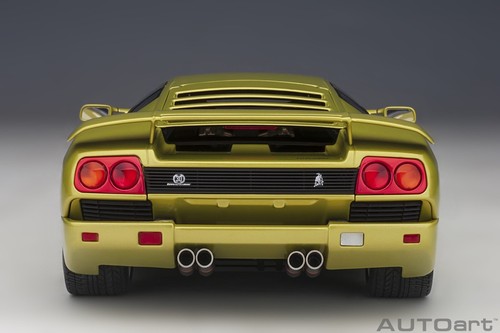 1993 LAMBORGHINI DIABLO SE30 METALLIC YELLOW 1:18 COMPOSITE by AUTOart 79157 NEW - Picture 9 of 20