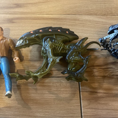 Lot Vintage Toy Action Figures Transformers Funko Pop Alien Predator Star Trek - Picture 3 of 19
