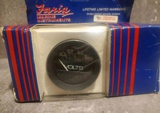 Faria Instruments Coral Voltmeter Gauge 10-16 Volts Lighted Black Dial F13010