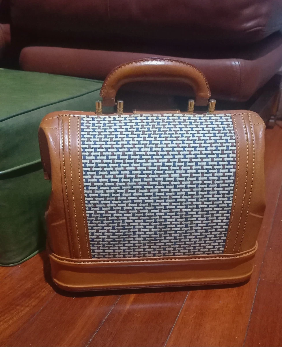 Vintage Early 1970s Air New Zealand Air Hostess 'Gladstone' Travel Bag