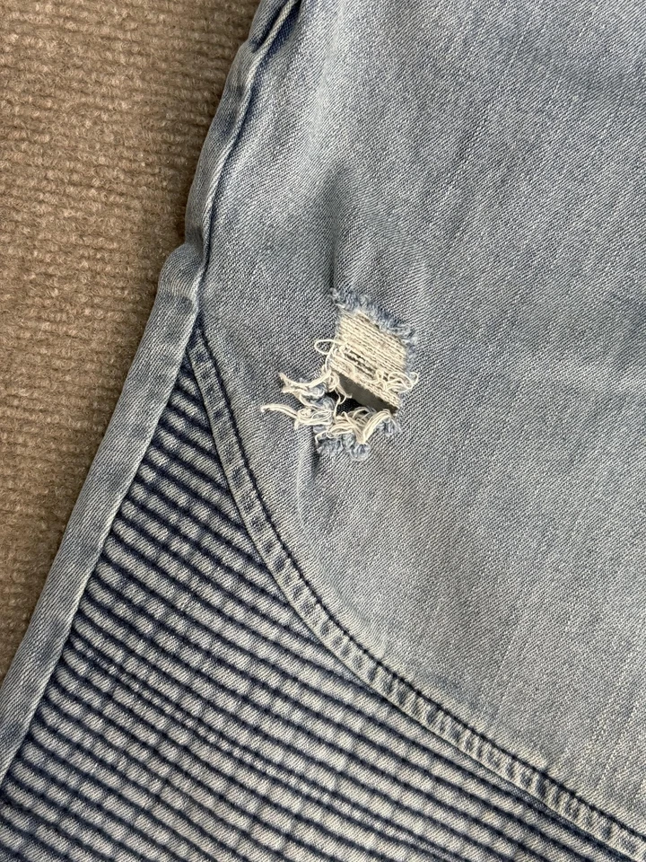 Pantalones Cortos American Rag Cie Para Hombres 32 Lavado Ligero Moto Motociclista Denim Dobladillo Crudo Envejecido Foto 2 de 4