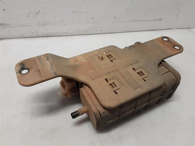 Bote de vapor de combustible Jeep JK Wrangler Evap P04891781AB 2007 2008 2009 2010 095585 Foto 2 de 4