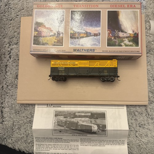 Walthers - Bausatz gebaut - 40' Stock Car - Chicago Western #14353 932-3414 Ref BB79 | Zustand: Used