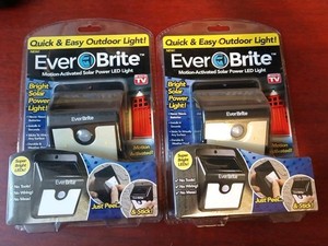2 New Everbrite Solar Powered Motion-Activated LED Outdoor Light AS SEEN ON TV