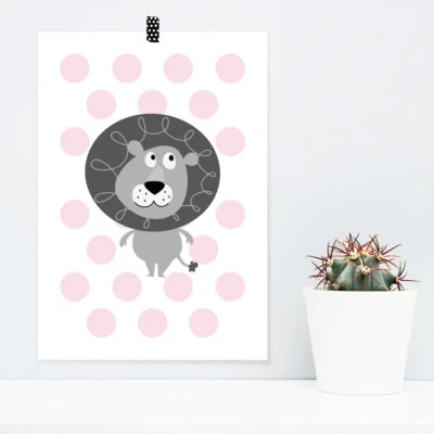 JUNIWORDS Poster "Löwe Rosa" Geburtstag Kinderzimmer Mädchen DIN A4 A3 A2 A1 - Bild 1 von 4
