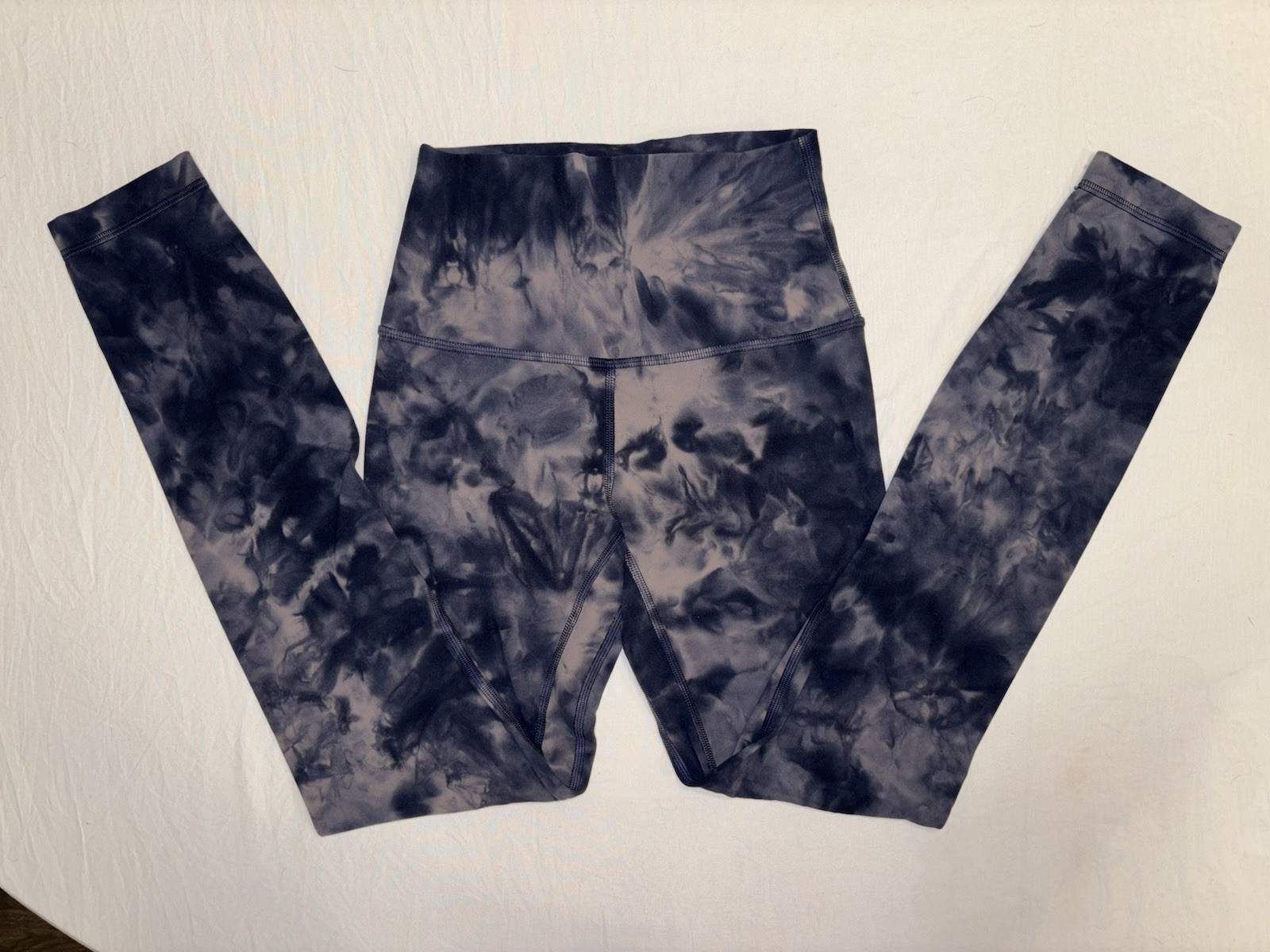 Lululemon Tie Dye Leggings Women XS S Blue Purple Athletic Yoga Pants