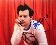 HARRY STYLES Hand Signed Original 8x10" REAL Authentic Autograph w/COA Cert HARRY STYLES Hand Signed Original 8x10" REAL Authentic Autograph w/COA Cert