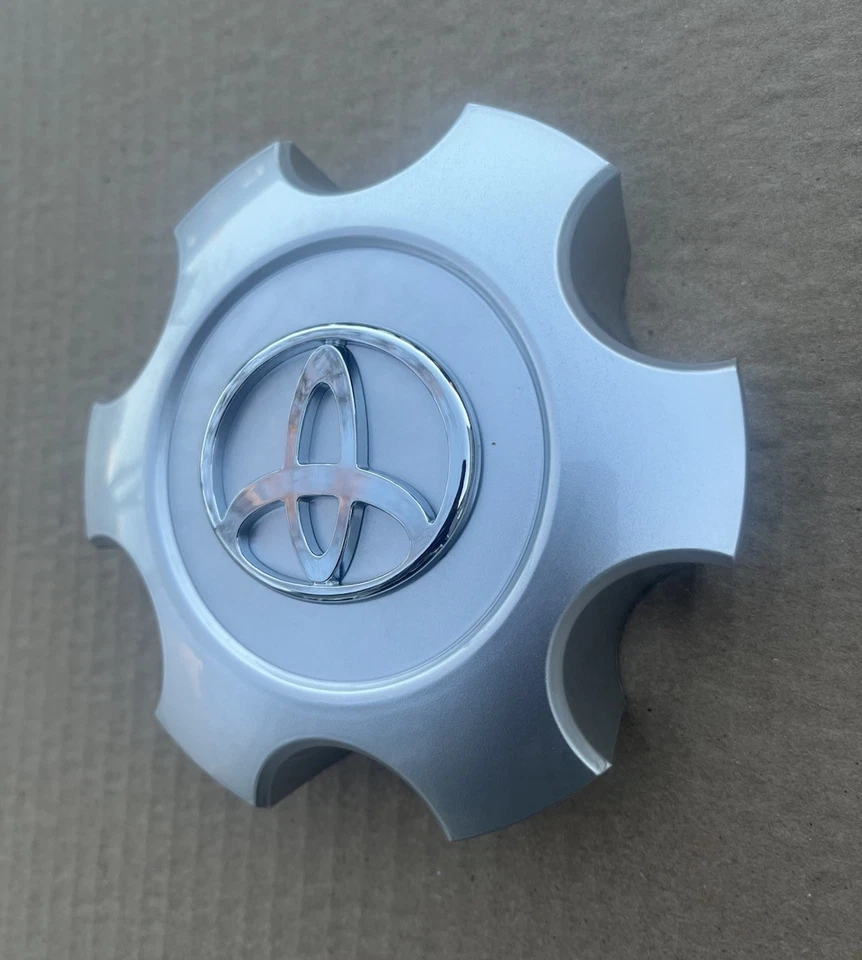 Nuevo 1 pieza TOYOTA Sequoia 2003 04 05 06 07 tapacubos central plata 560-69440 rueda 17" Foto 3 de 4