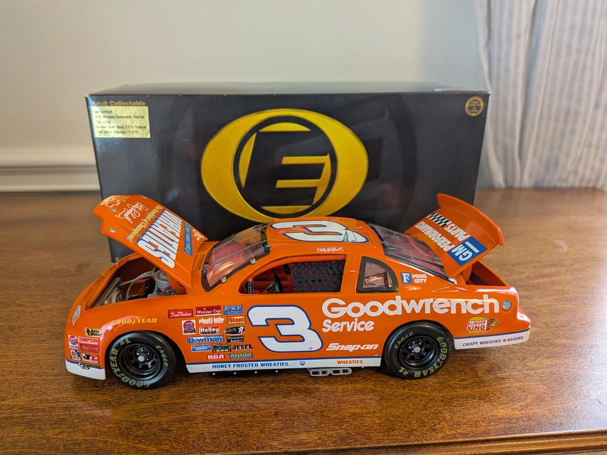 超激レア 1997年両面両袖マルチ デイルアーンハルト USA製CHASE XL Dale Earnhardt Diecast Racing Cars 1:24 1997 Vehicle Year for sale