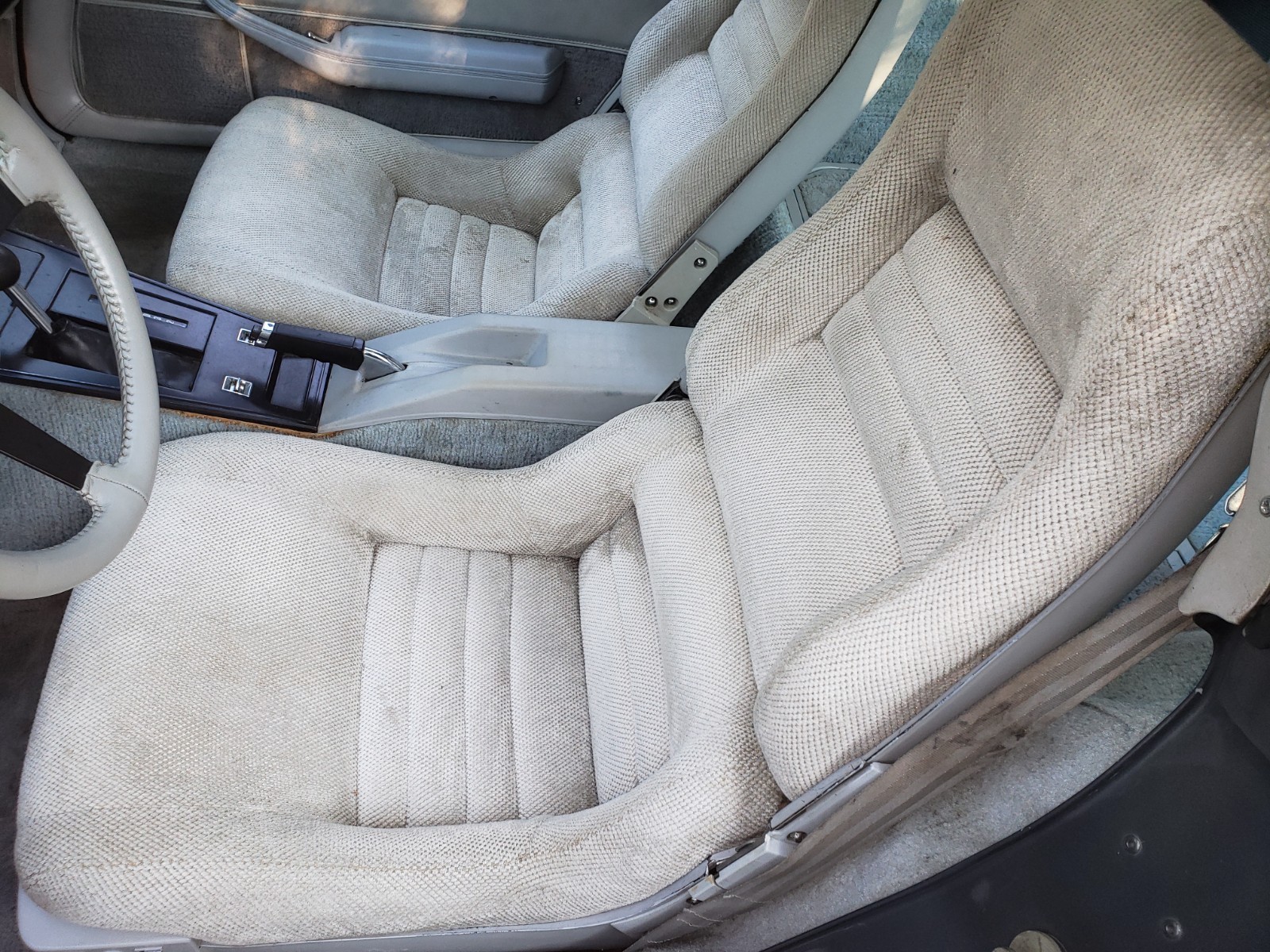 1982 Grey Chevrolet Corvette   | C3 Corvette Photo 5