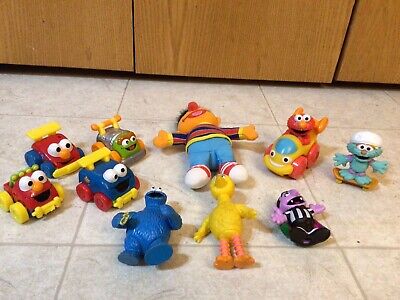 10 Sesame Street Toys 1985 Big Bird 2006 Car Elmo Oscar