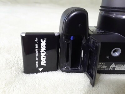 Sony Cyber-shot DSC-H7 8.1MP Digital Camera - Black for sale