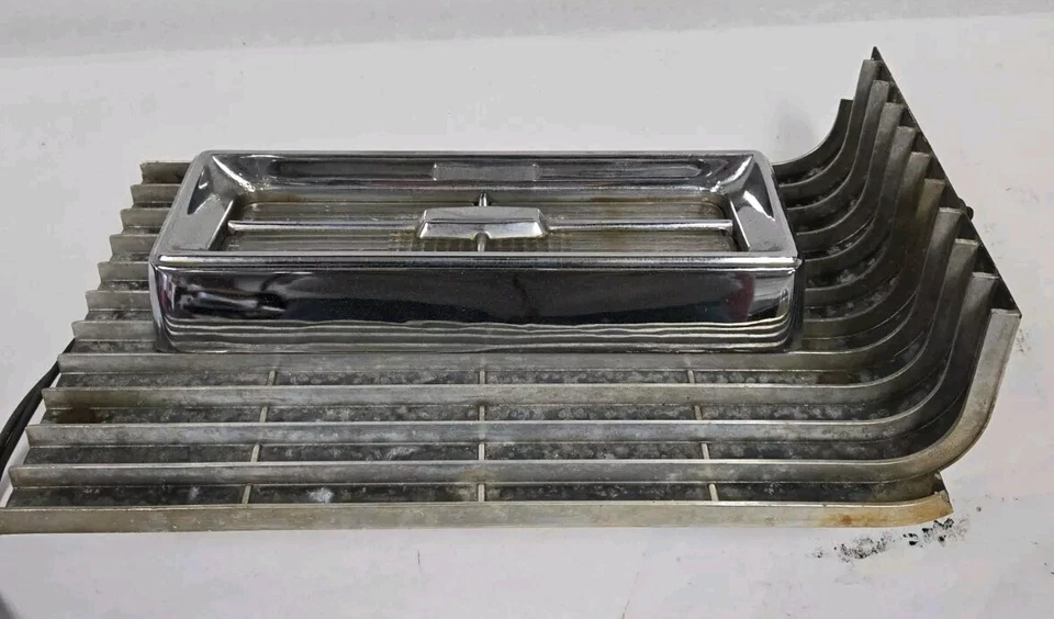 Cadillac Deville Fleetwood Calais Lt 1968 parrilla delantera extensión señal de giro fabricante de equipos originales Foto 4 de 4