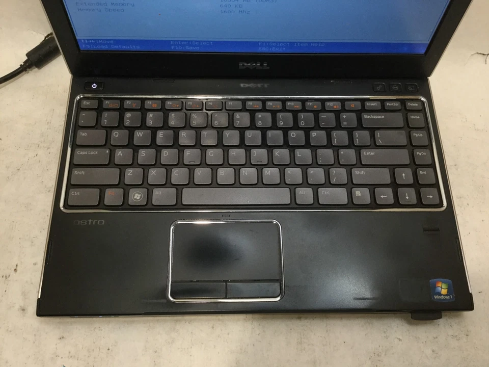 Dell Vostro 3350 / Intel Core i5-2450M @ 2.50GHz / (MISSING PARTS!) -MR - Image 2 of 4