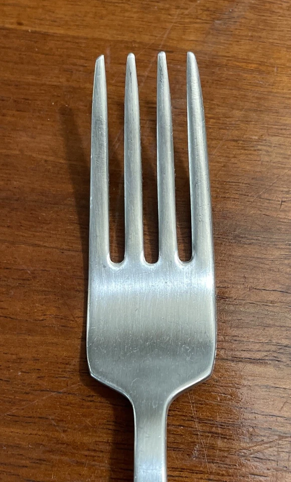 "Tenedor de cena Facette 7-1/2"" Gense cubiertos de acero inoxidable satinado Suecia" Foto 2 de 4