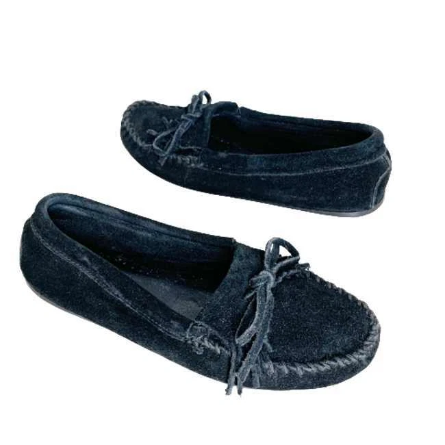 Minnetonka moccasins hotsell womens black