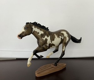 未開封　BREYER 586 Smarty Jones 1/9フィギュア Breyer Model Horses #586 Smarty Jones – Good Apple Equine