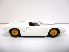 LESNEY MATCHBOX #41 41 - FORD GT RACER / GT-40 RACE CAR (WHITE) - DIECAST