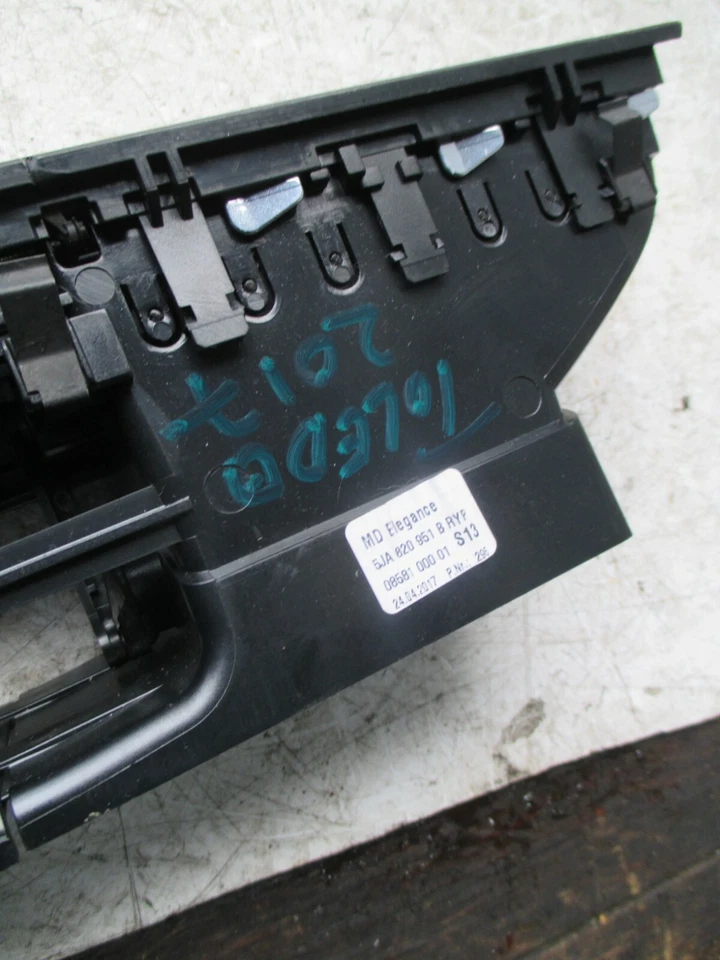 Seat Toledo MK4 2017 consola central delantera tablero ventilación de aire 5JA820951 Foto 4 de 4