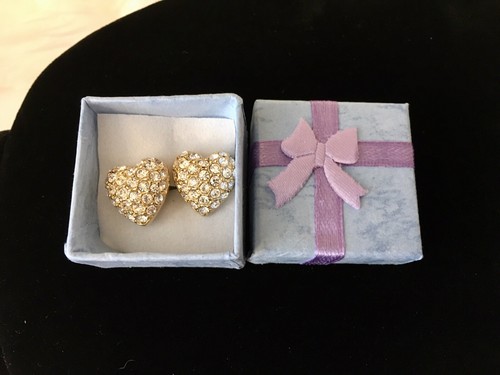 Vintage Swarovski Heart Shape Pave Clear Crystals Earring Gold Tone Pierced - Picture 16 of 17
