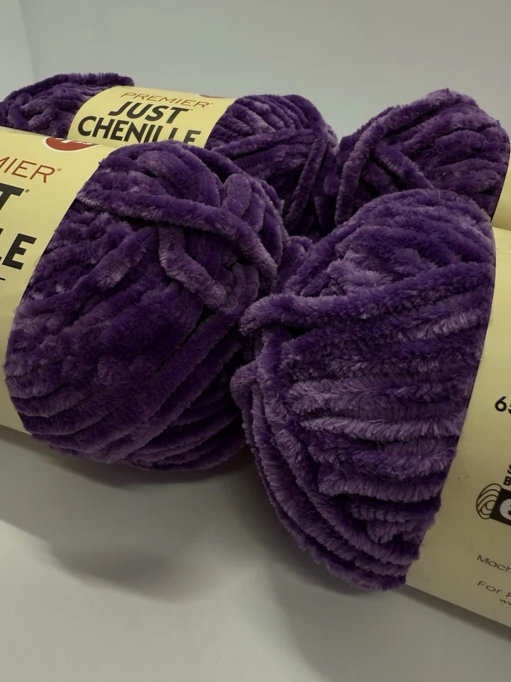 Hilo Premier JUST CHENILLE 65 yardas (lote de 4), púrpura, ganchillo, súper voluminoso Foto 2 de 3