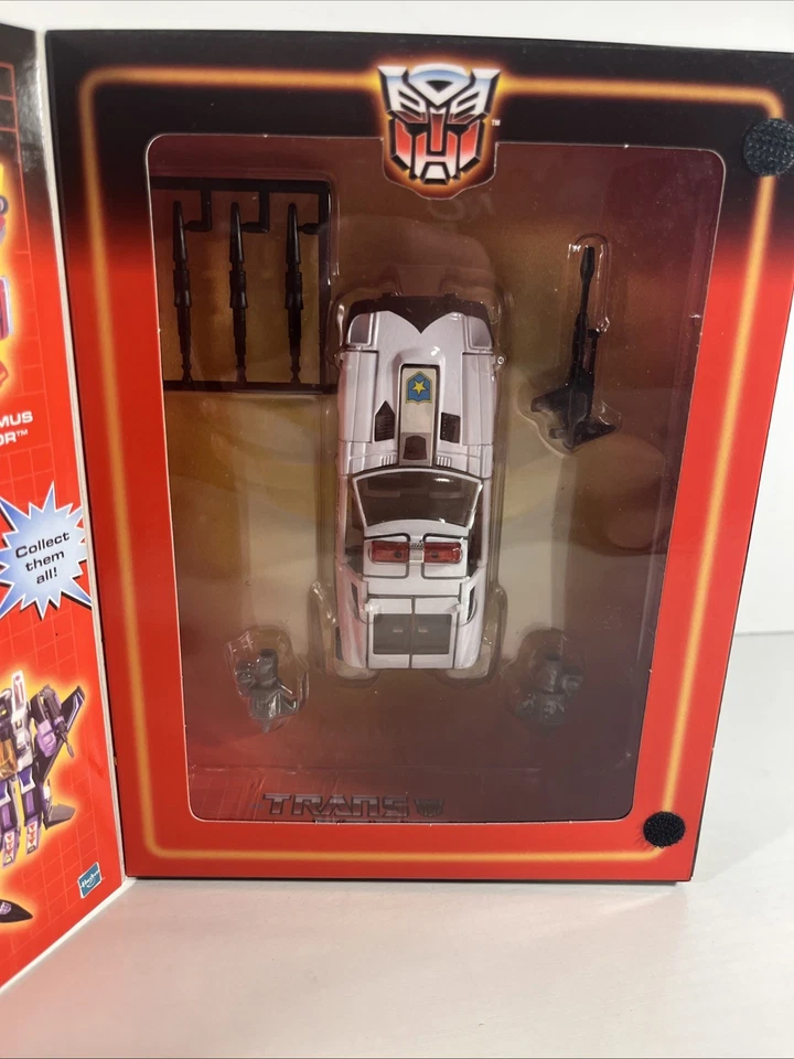 Hasbro Transformers G1 Commemorative Series IV Prowl Reissue Action Figure 2002 - Image 3 of 4