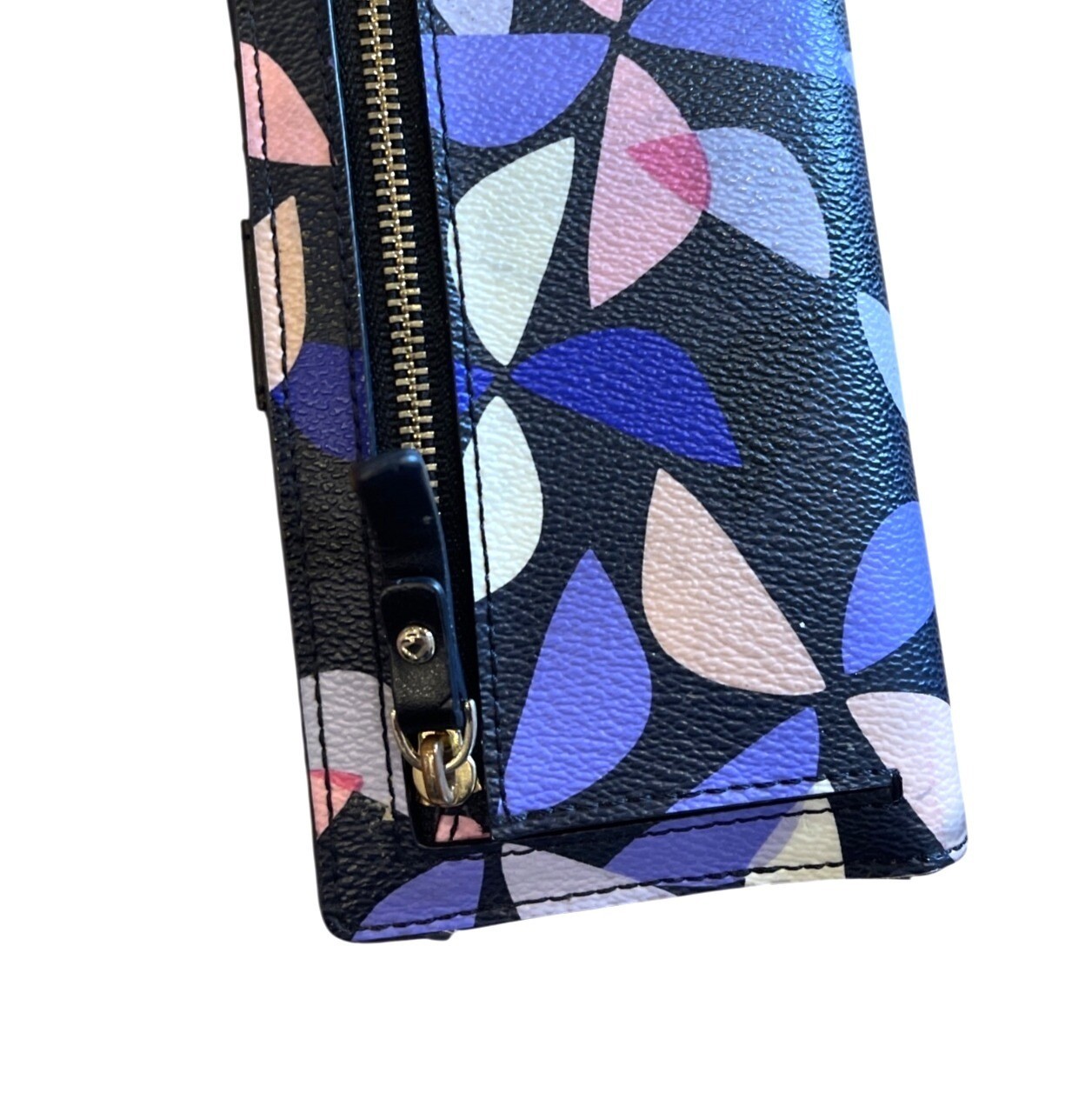 Kate Spade New York Hawthorne Lane Spinner Stacy wallet in rich navy multi with thumbnail 4