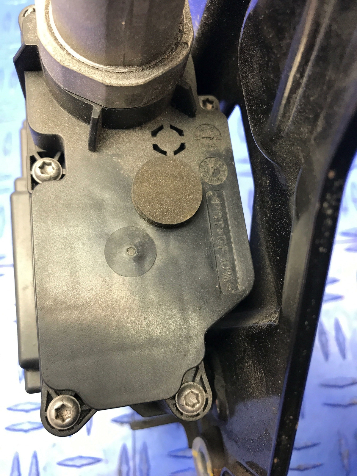 2013 2018 CADILLAC XTS SEDAN EMERGENCY ELECTRIC E BRAKE ACTUATOR