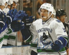 Vancouver Canucks Bo Horvat Signed Autographed 8x10 Photo COA AA