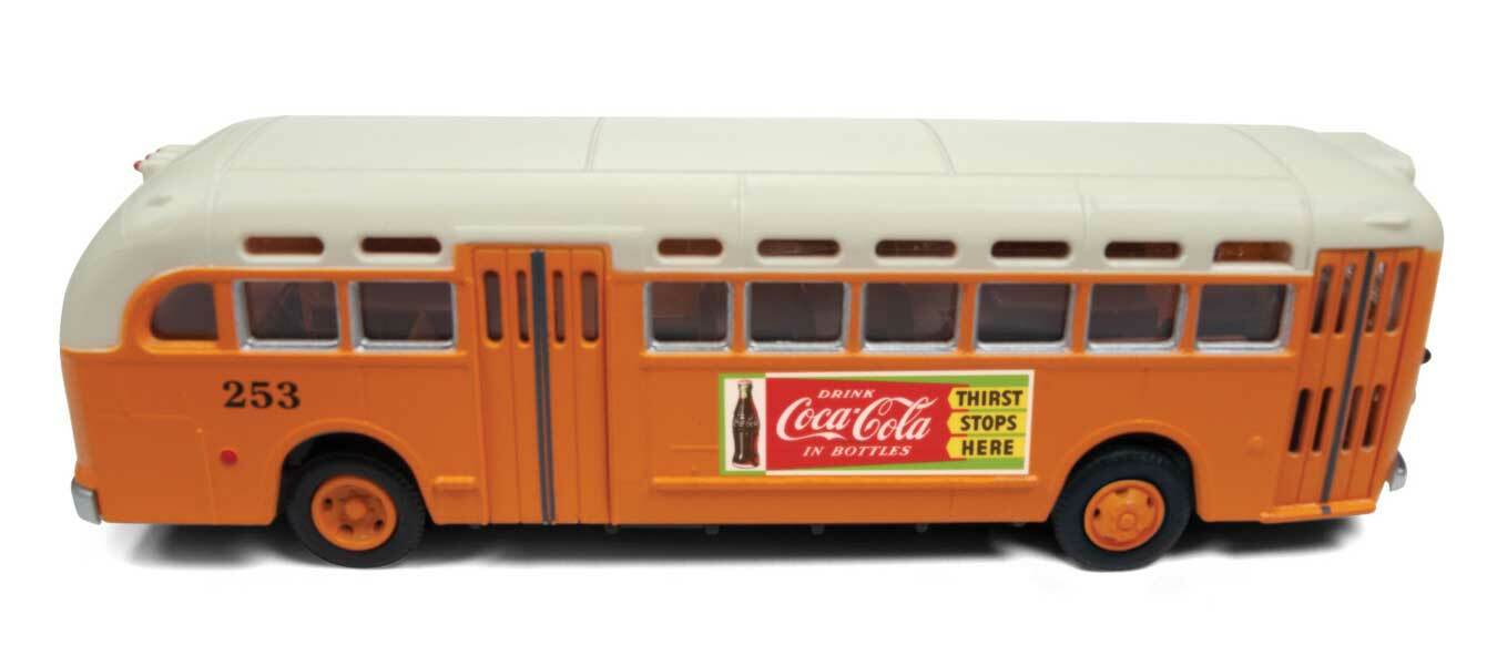 Track HO - Transit Bus Atlanta, Georgia with Coca Cola Advertising -- 32316 Neu