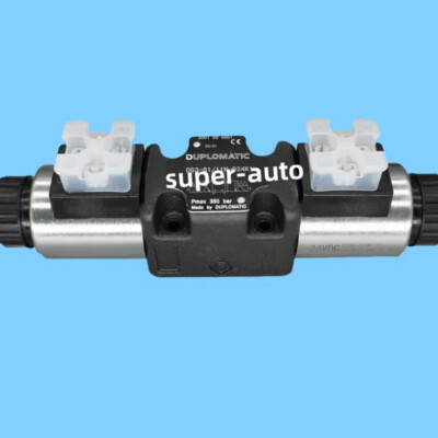 1Pcs New FOR DS3-S1/11N-D24K1 Solenoid Valve