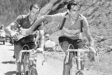 Tour de France 1952 Tour de France Coppi e Bartali Photo Poster Poster Poster