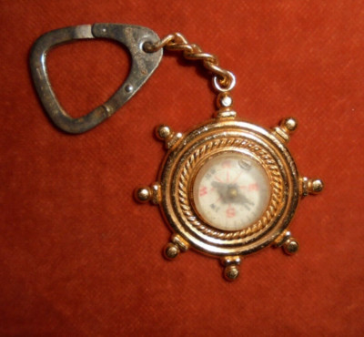 Pretty GOVERNAIL Shape Keyring Keyring All Gold