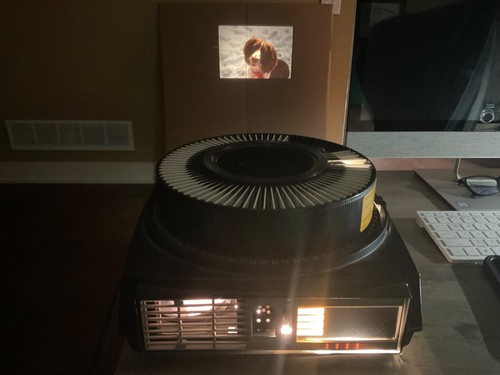 Kodak Carousel 750H Slide Filmstrip Projector Fully Operational