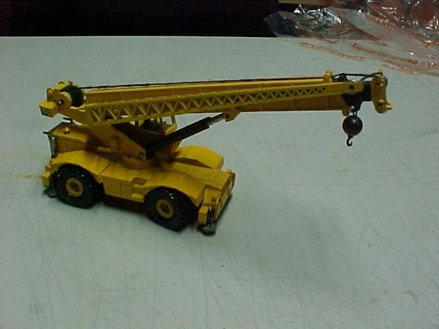 NZG Crane Vintage Manufacture Diecast Construction Equipment for