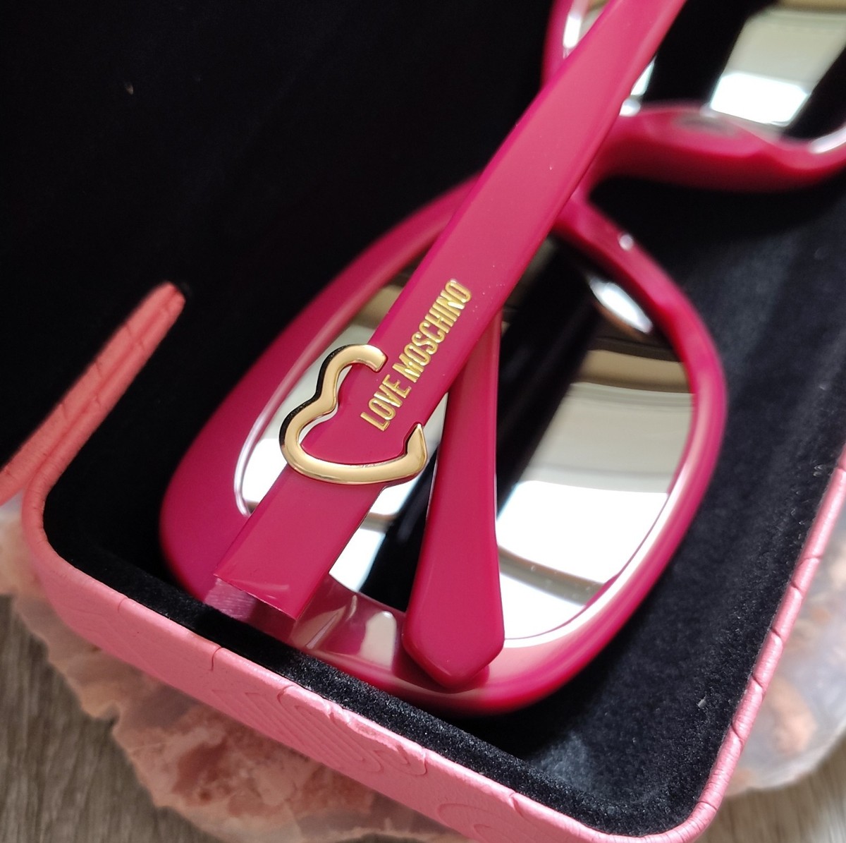Love Moschino Pink Embossed Case with Rose-Tint Aviator Sunglasses Rose Gold Oversized Grandpa Aviator Tinted Sunglasses with  main image 3