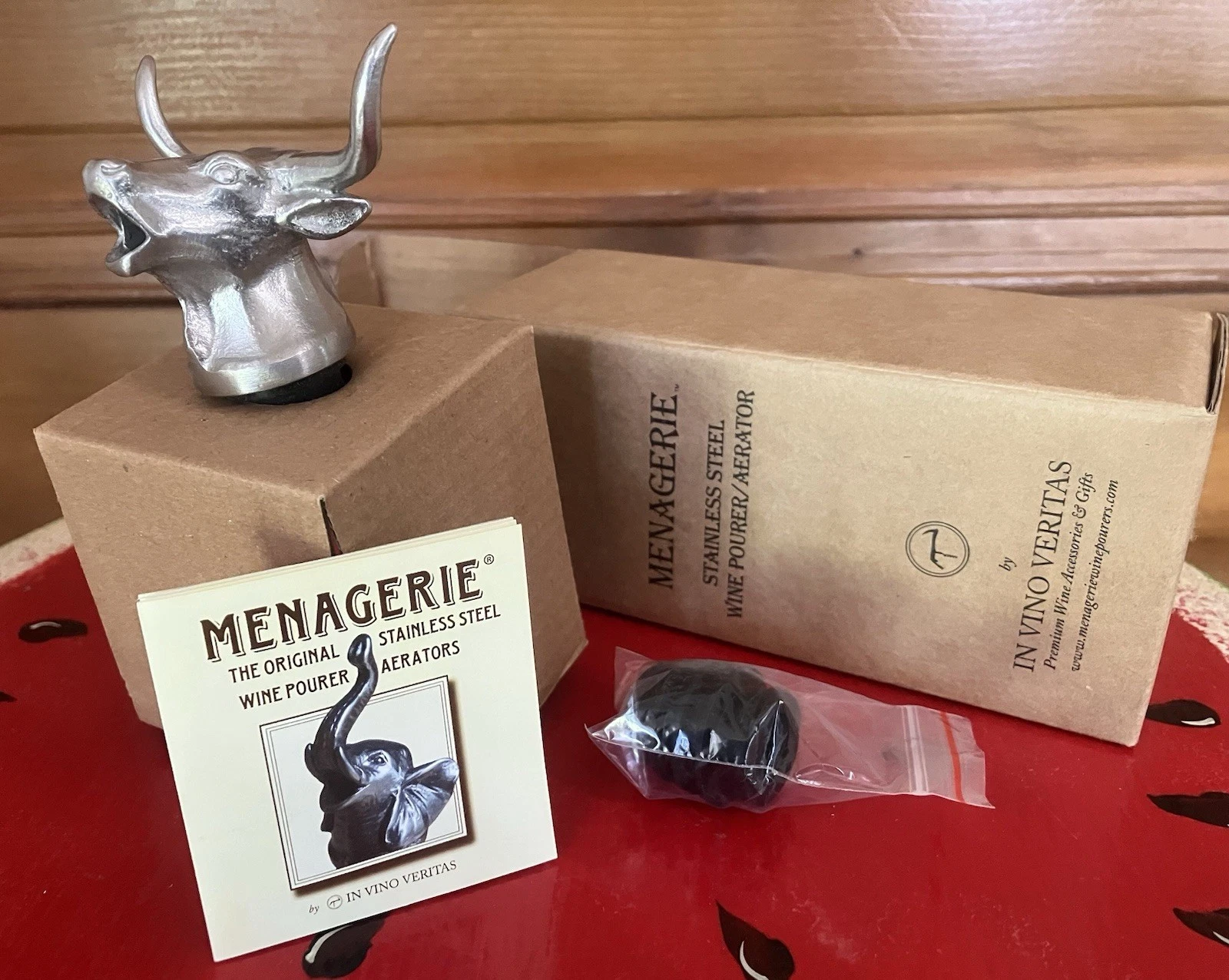 Menagerie Pronghorn Wine Pourer Aerator - Thumbnail 3