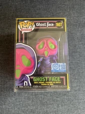 Funko Pop! Movies #1607 Scream  Ghost Face (Blacklight) EE Exclusive & Protector